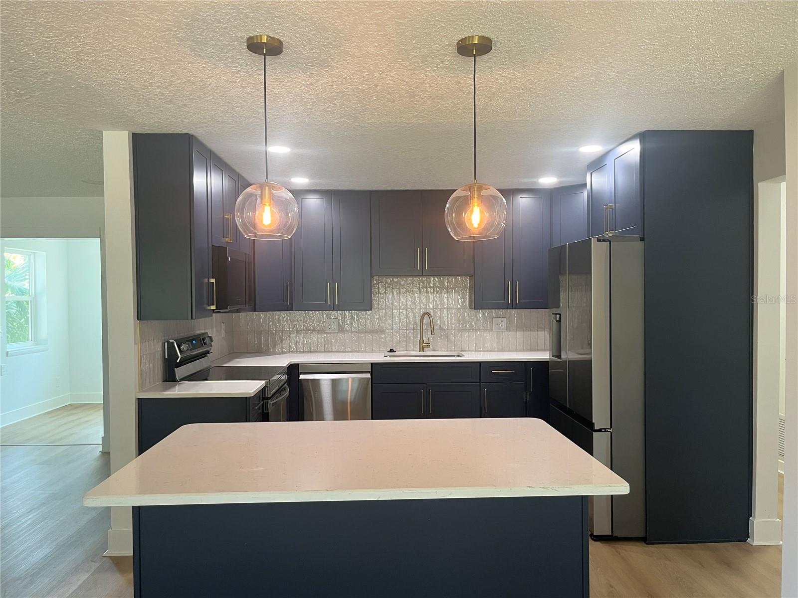 FAIR OAKS 4TH ADD - Residential Lease