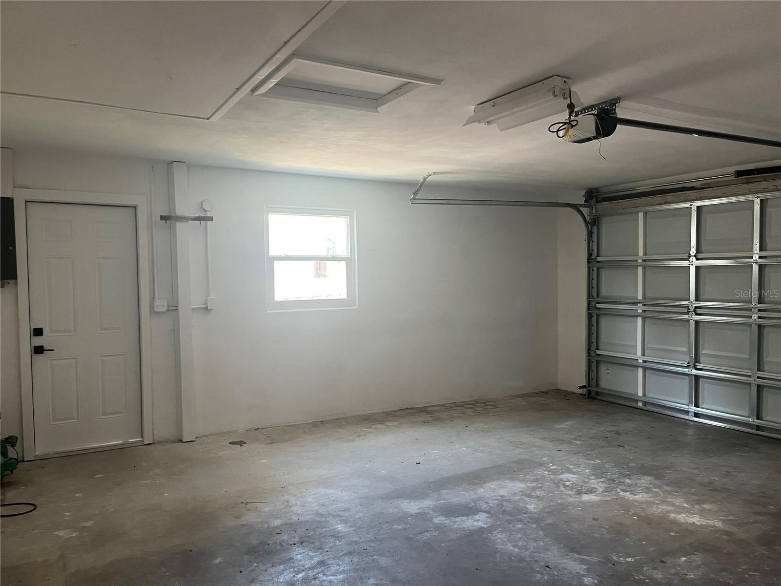 FAIR OAKS 4TH ADD - Residential Lease