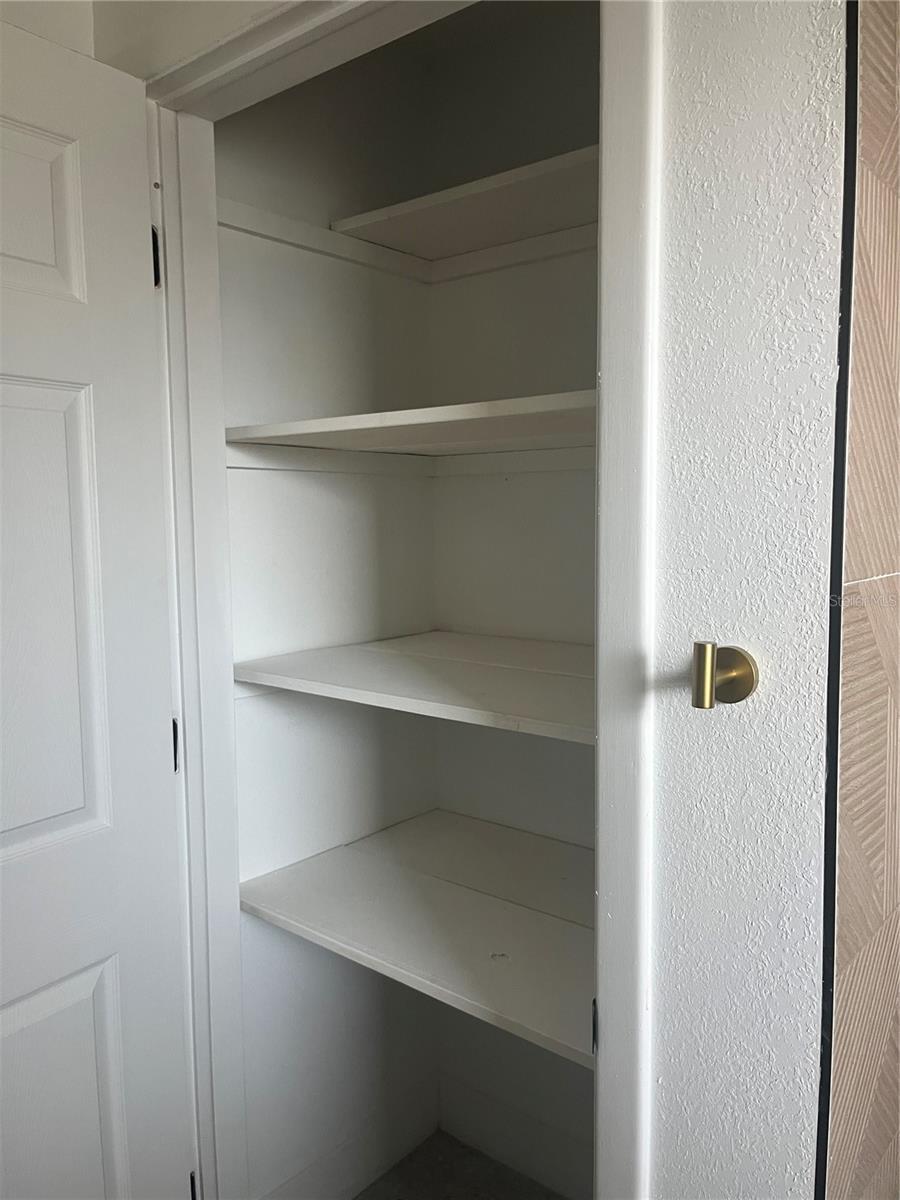 FAIR OAKS 4TH ADD - Residential Lease
