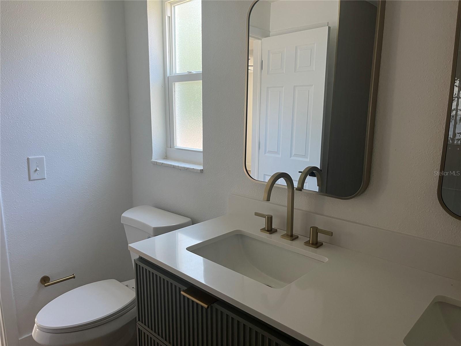 FAIR OAKS 4TH ADD - Residential Lease