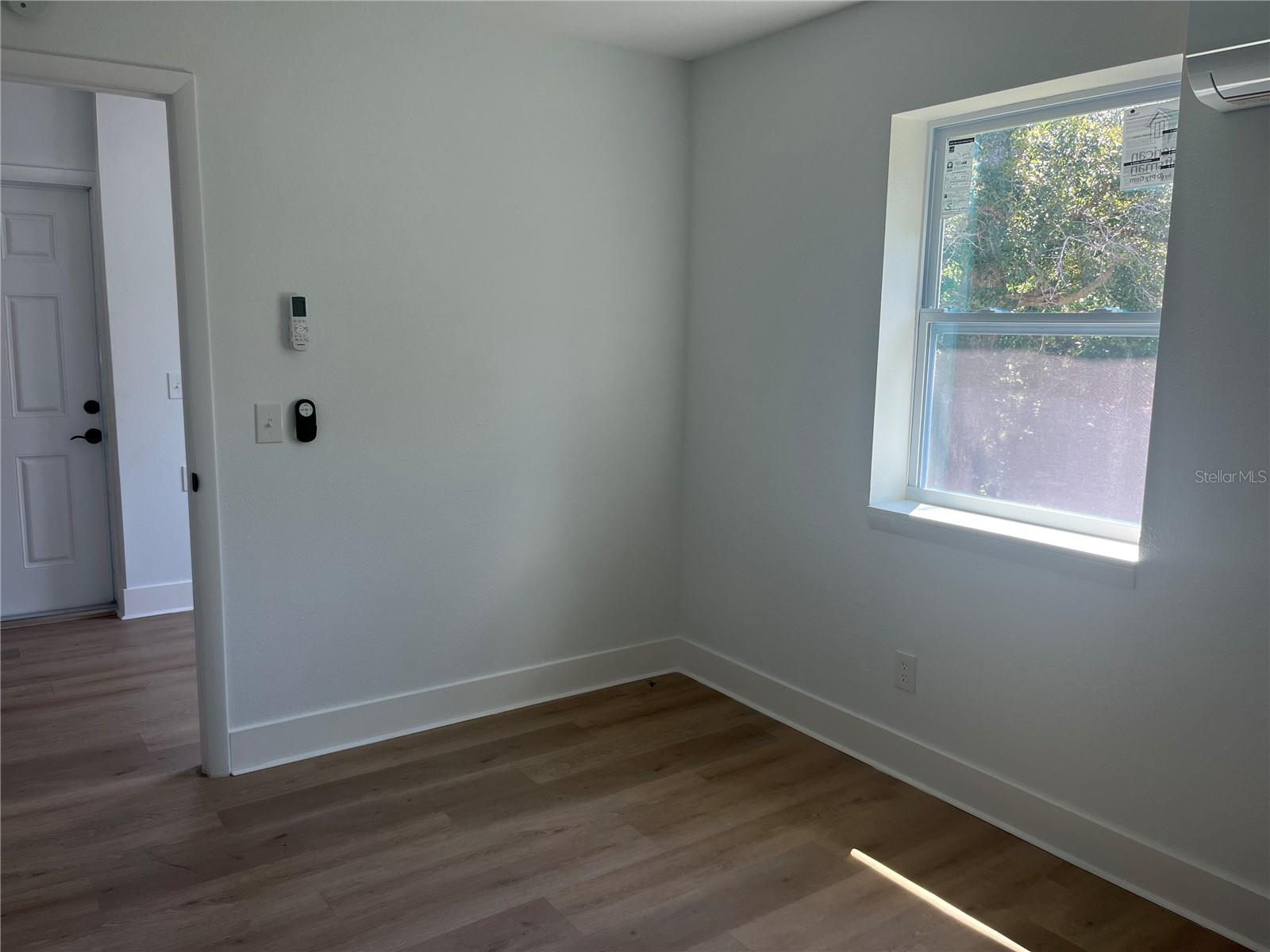 FAIR OAKS 4TH ADD - Residential Lease