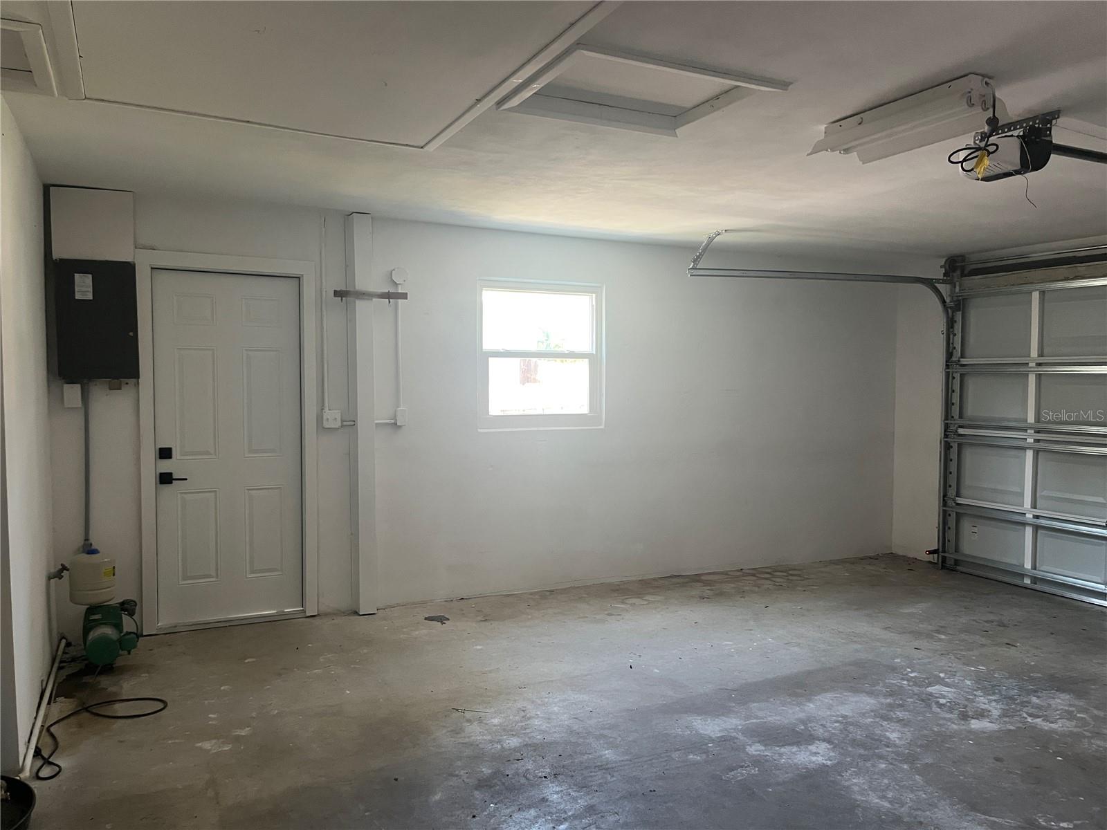 FAIR OAKS 4TH ADD - Residential Lease