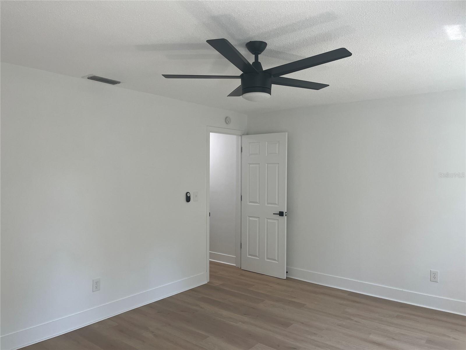 FAIR OAKS 4TH ADD - Residential Lease