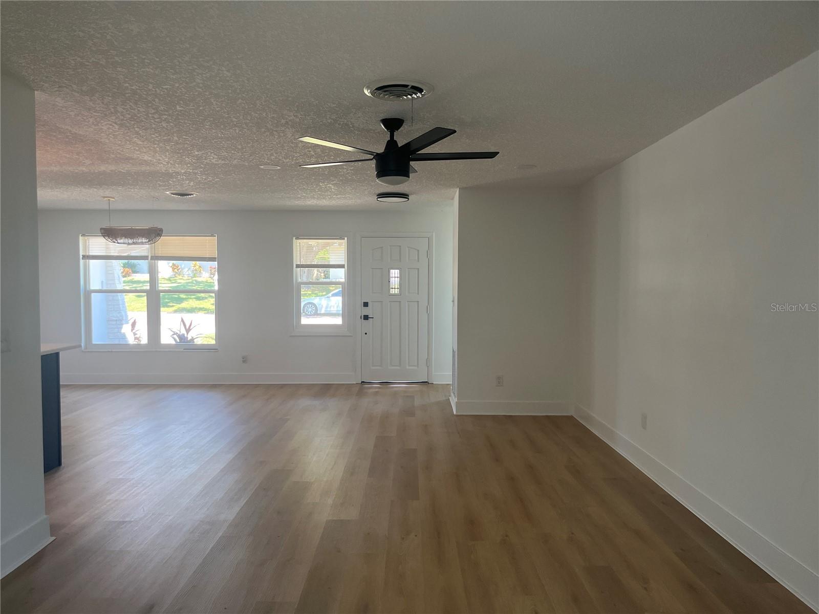 FAIR OAKS 4TH ADD - Residential Lease