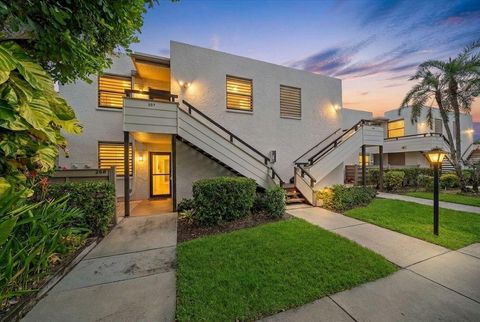 Photo of 257 Sherwood Drive #257, Bradenton, FL 34210 (MLS # TB8439451)