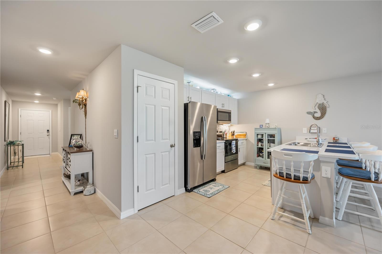 3094 GILLOT BOULEVARD