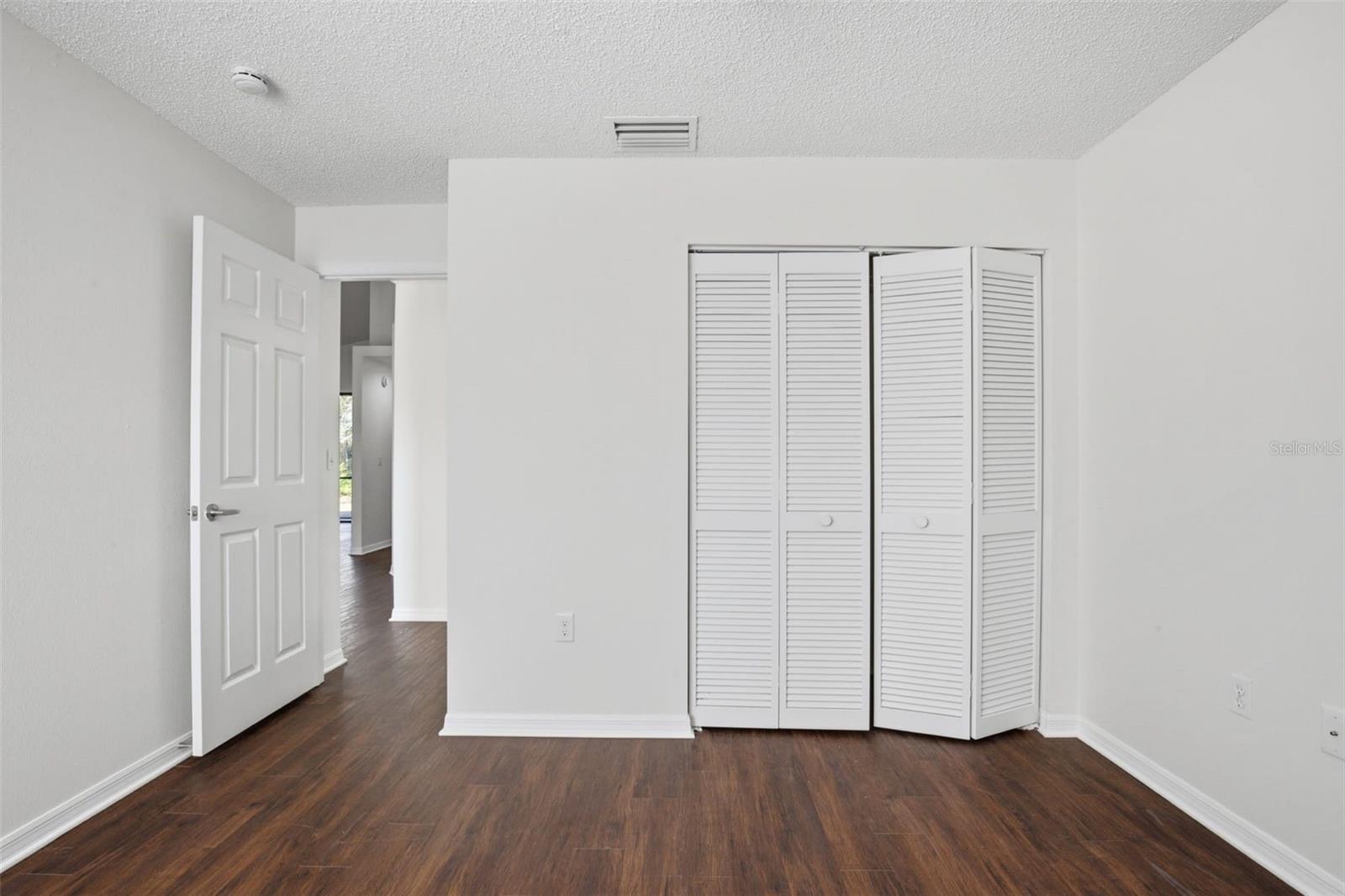 THE OAKS AT RIVER RIDGE - Residential