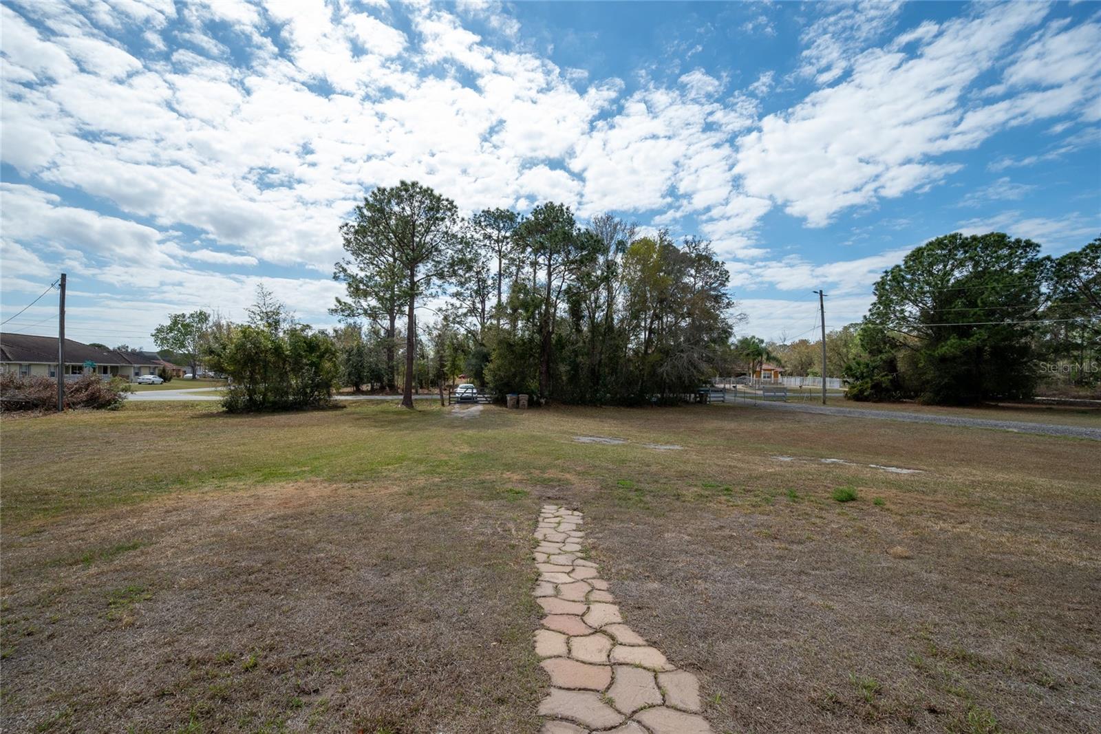 D S ESTATES - Residential