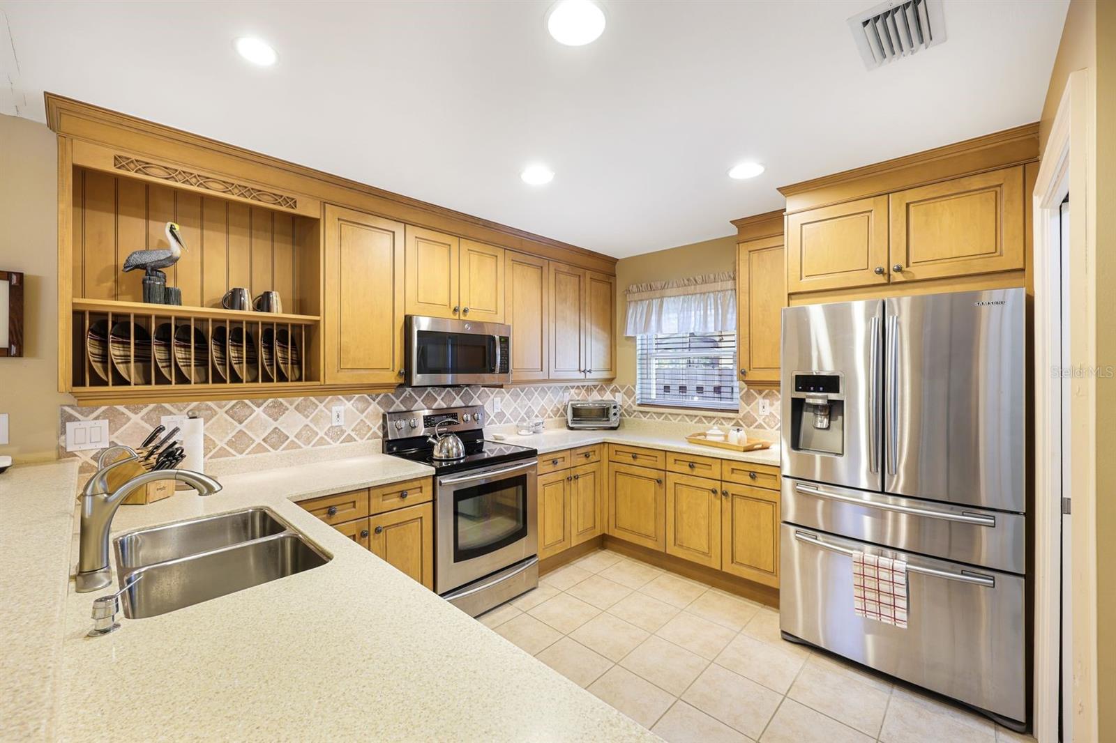 1137 SW 46TH TERRACE