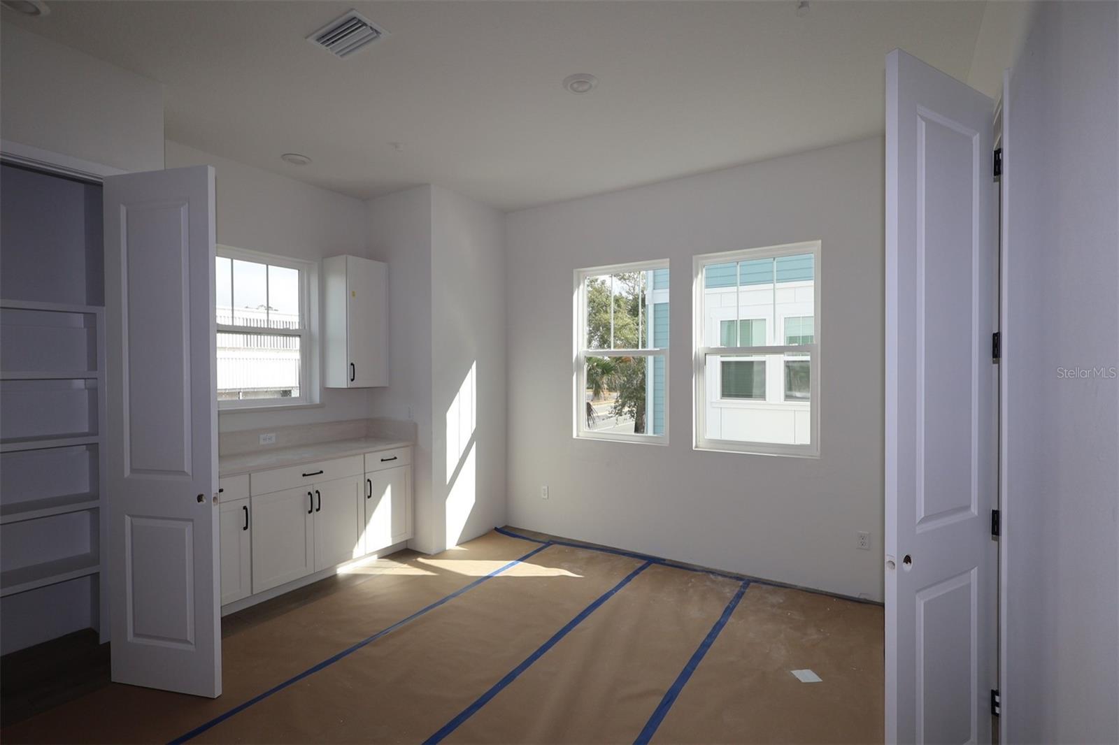 TOWNS AT UNION - Residential