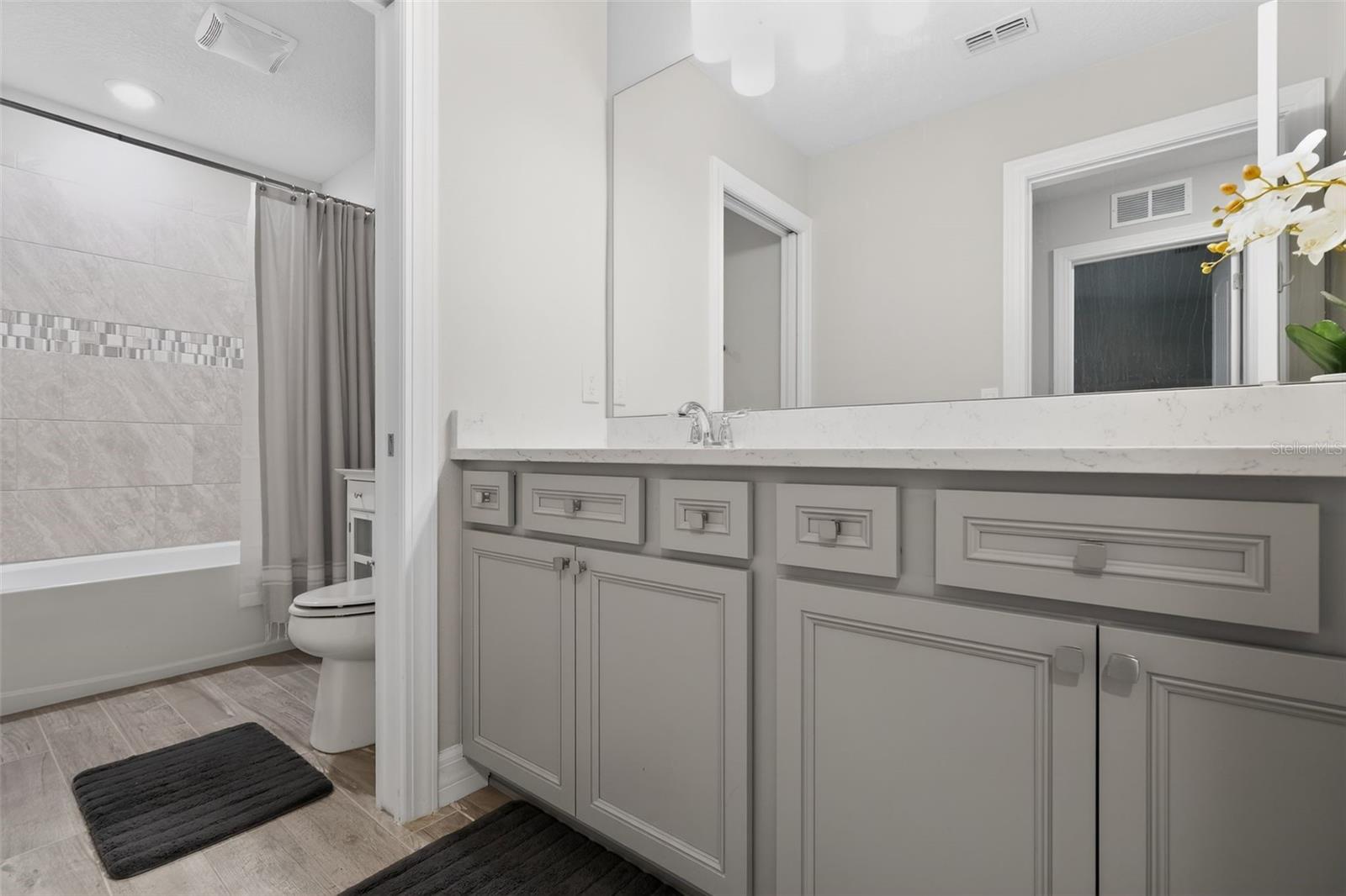 VISTA RESERVE PH 2 - Residential