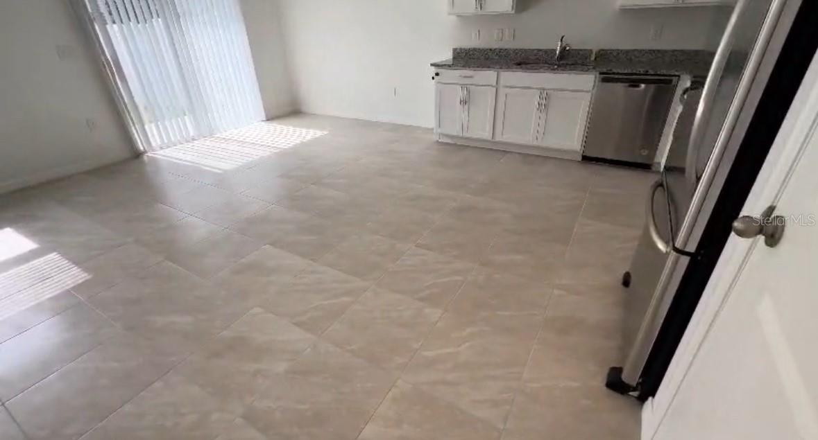 Casas a venda 3 - Jen Dantas 516 MADISON DRIVE