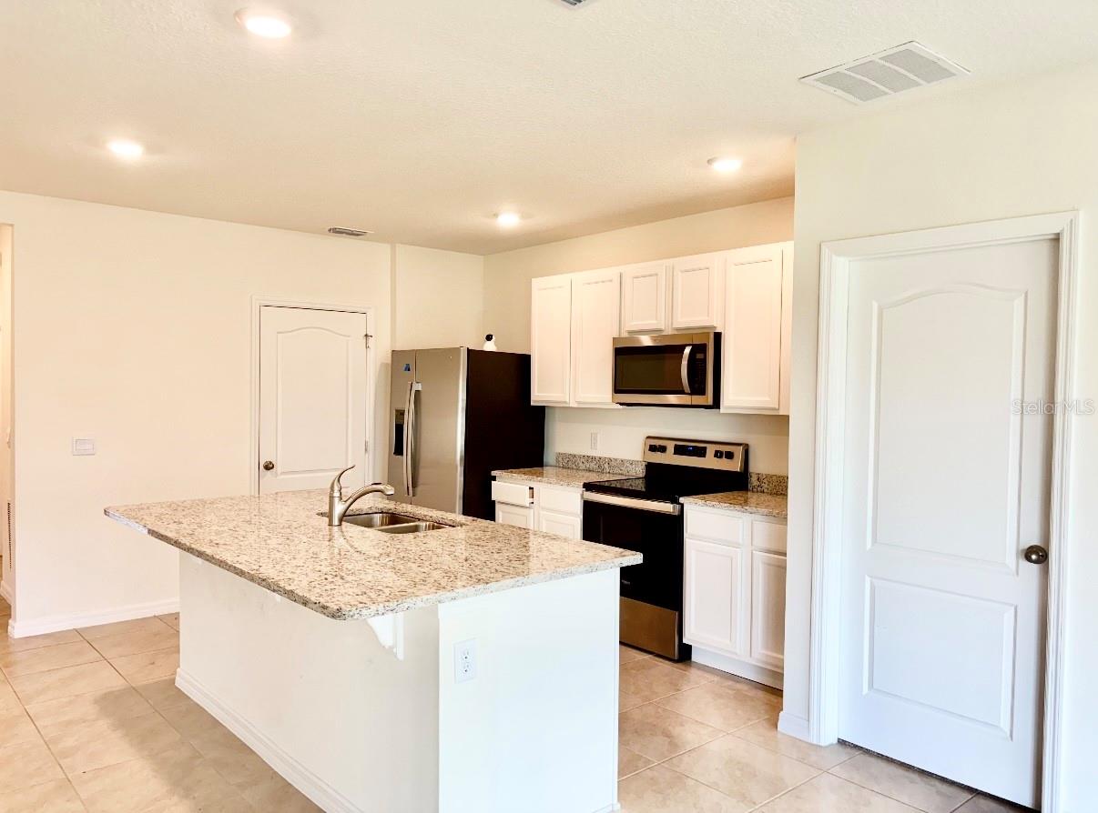 TIMBERWALAKE PH 2 - Residential
