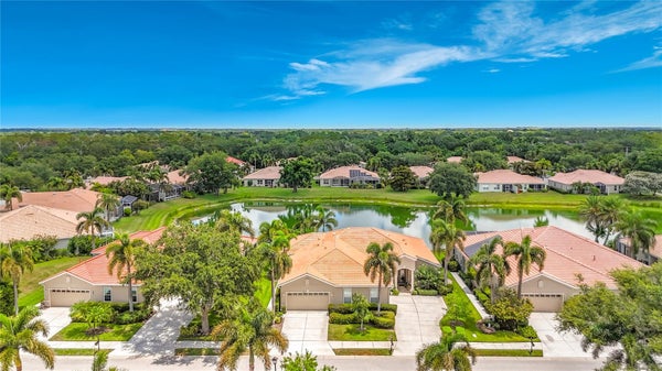 4346 KARIBA LAKE TER, SARASOTA, FL 34243 - Image ba748e2fcc9e0e7a092428017e0acdd2/1396458677