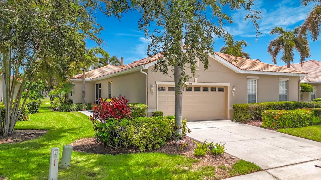 Photo of 4346 Kariba Lake Terrace, Sarasota, FL 34243 (MLS # A4698678)