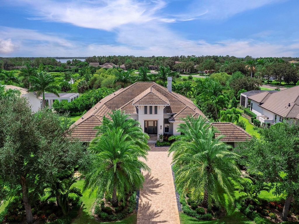 Photo of 15814 Baycross Drive, Lakewood Ranch, FL 34202 (MLS # A4665083)