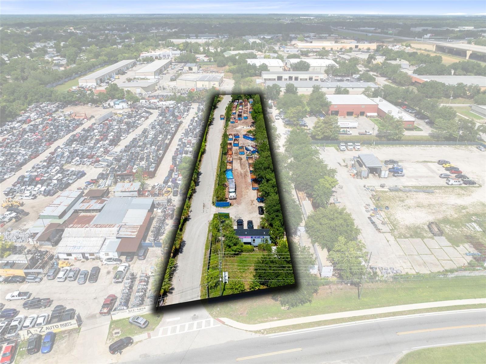 Main image without alt text