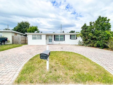 Photo of 10491 117th Drive, Largo, FL 33773 (MLS # TB8438381)
