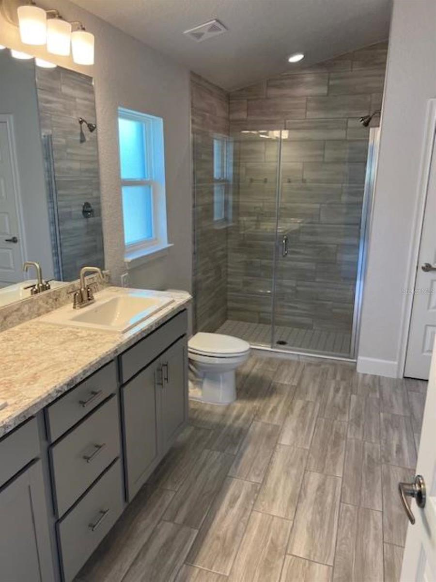 WEST OAK - Residential