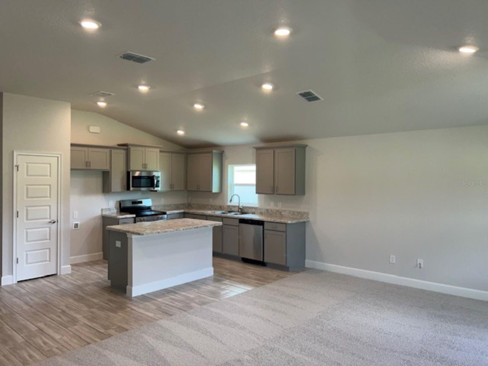 WEST OAK - Residential