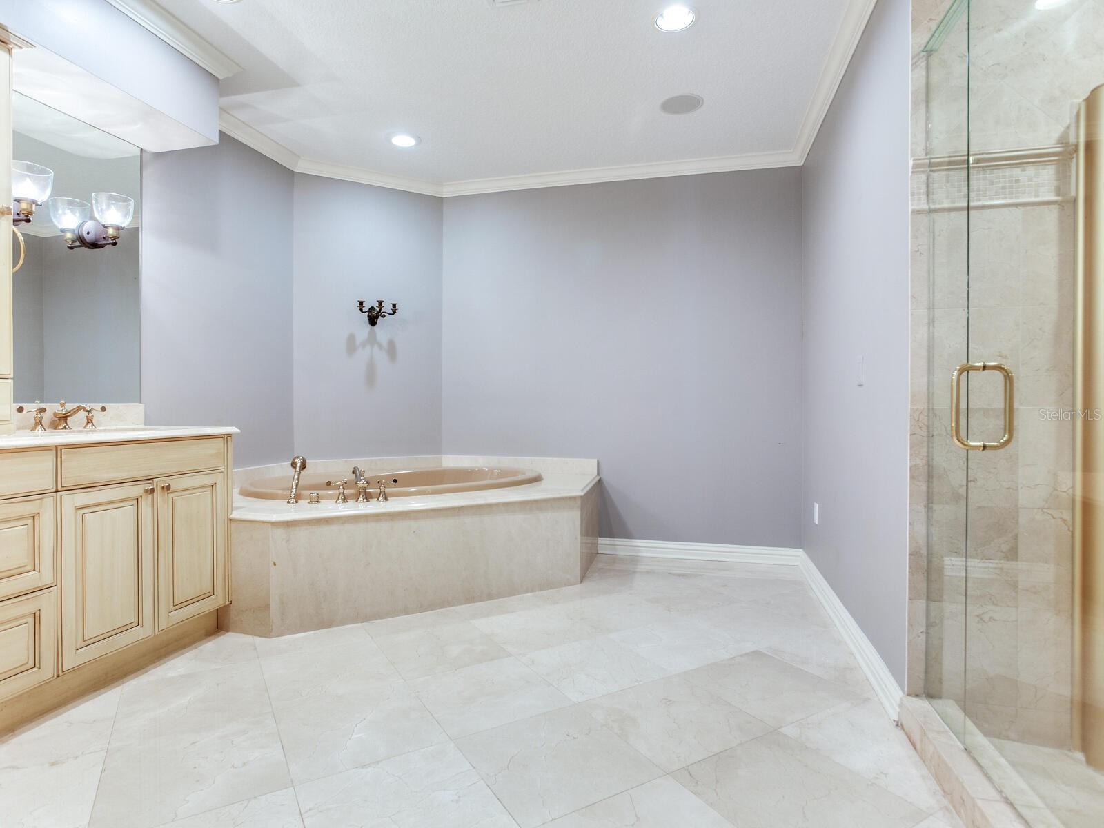 ALAGON ON BAYSHORE+ - Residential