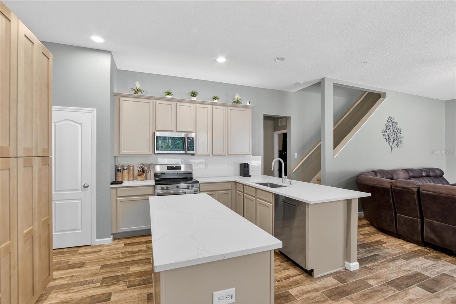 LEXINGTON OAKS VILLAGES 18 19 & 20 - Residential