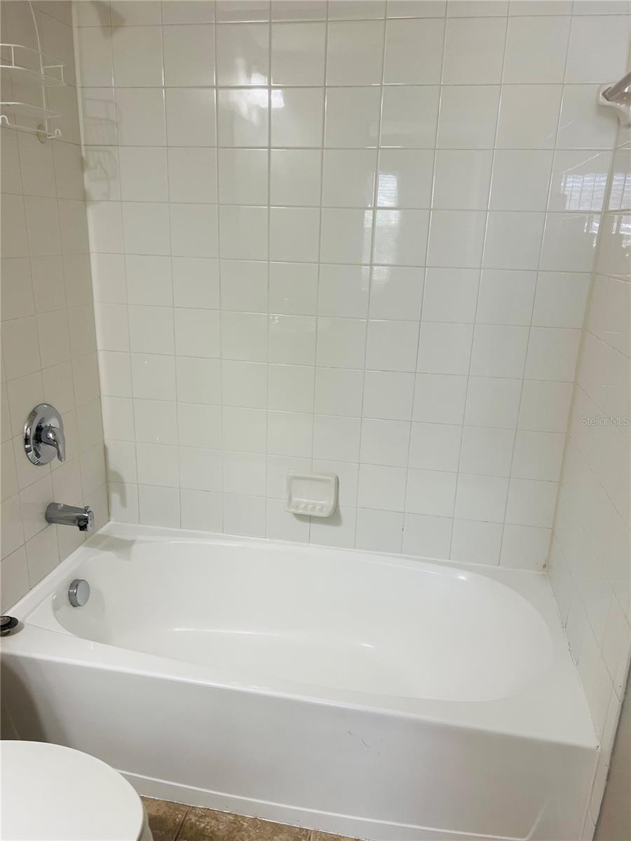 BRADFORD MANOR TWNHMS REP - Residential Lease