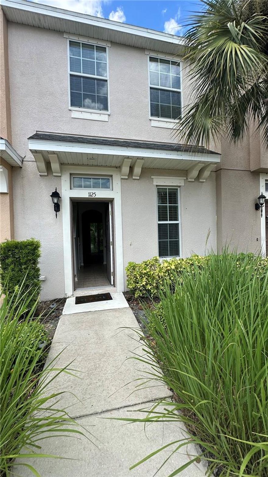 NEW Luxury Flooring throughout - Welcome to your new home, just moments from shopping and entertainment, beaches and more!!