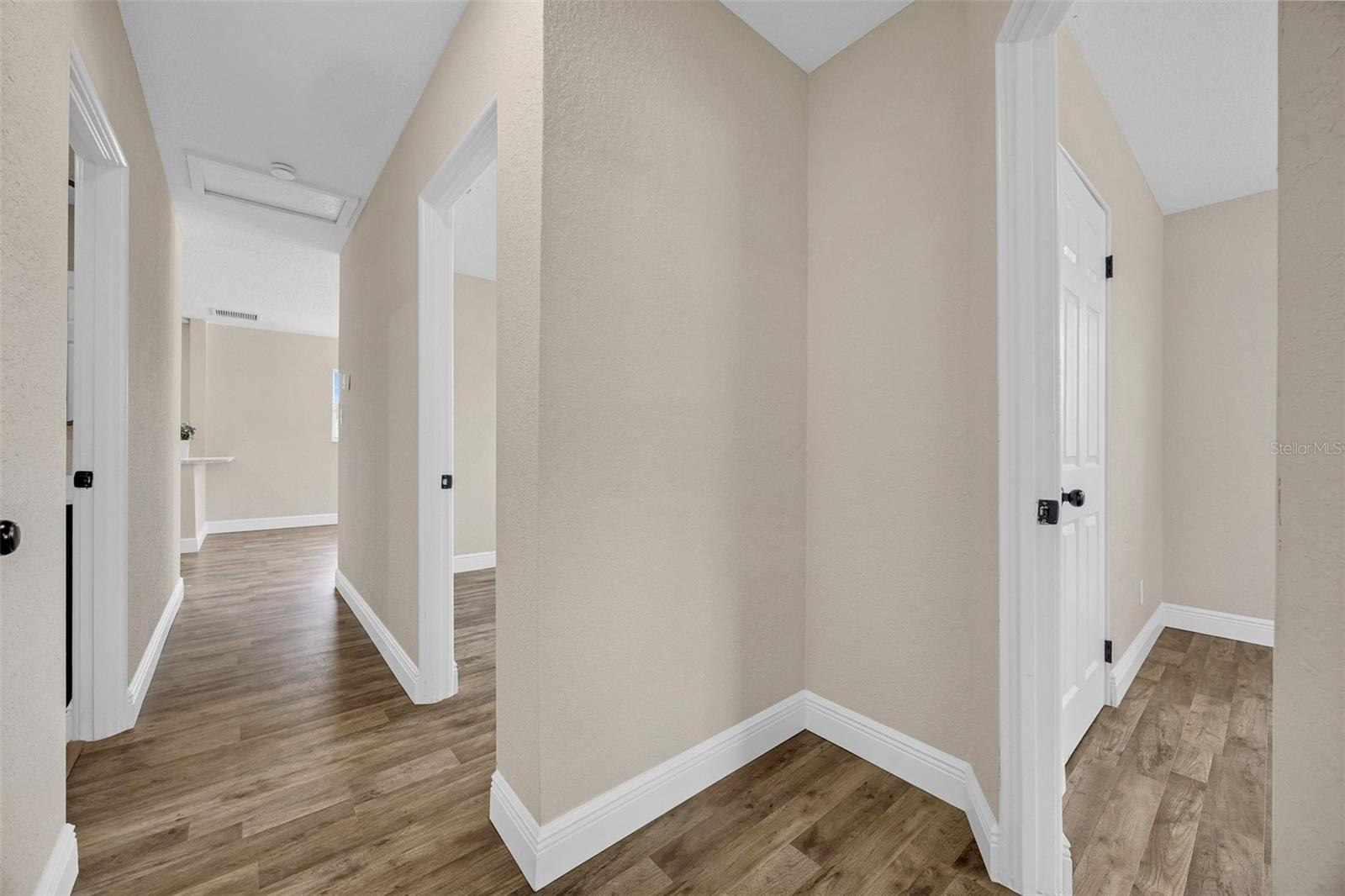 AZALEA PARK - Residential