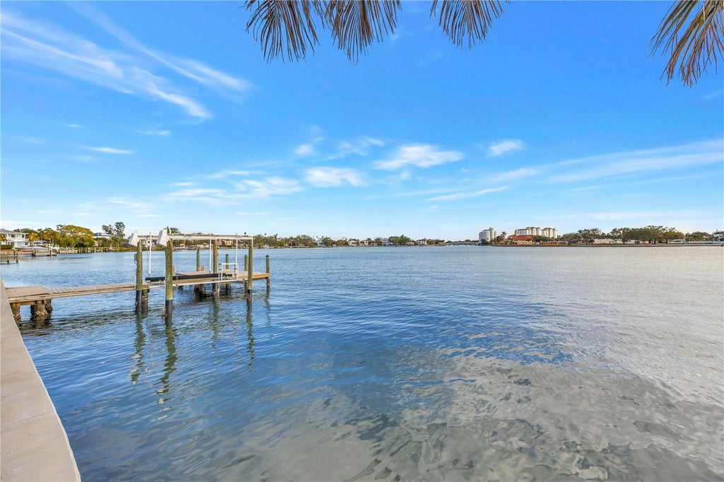 Photo of 3901 14th Way NE, St Petersburg, FL 33703 (MLS # TB8551911)