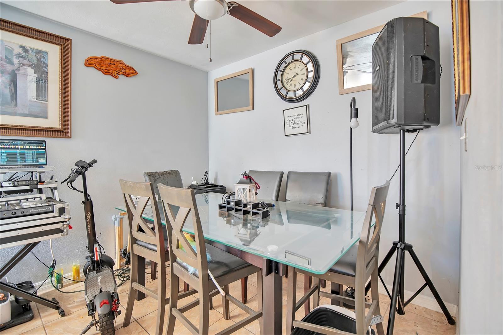 EVANS VILLAGE - Residential