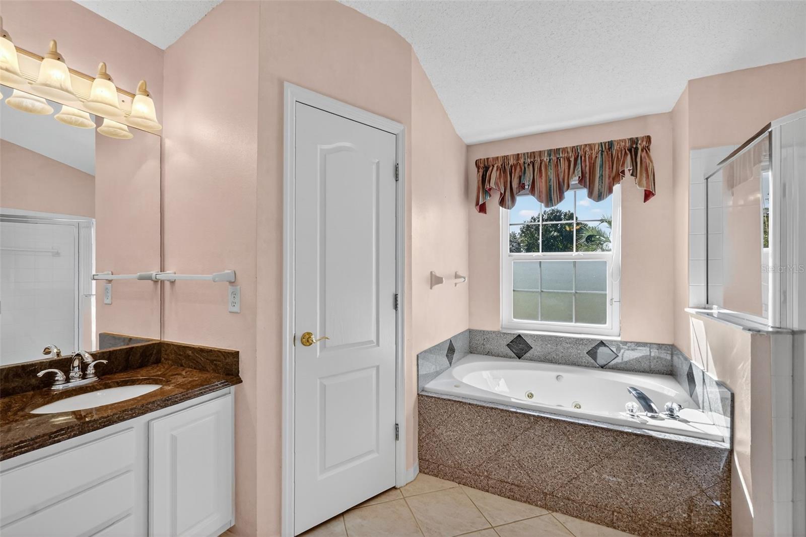 ARBOR HILLS - Residential