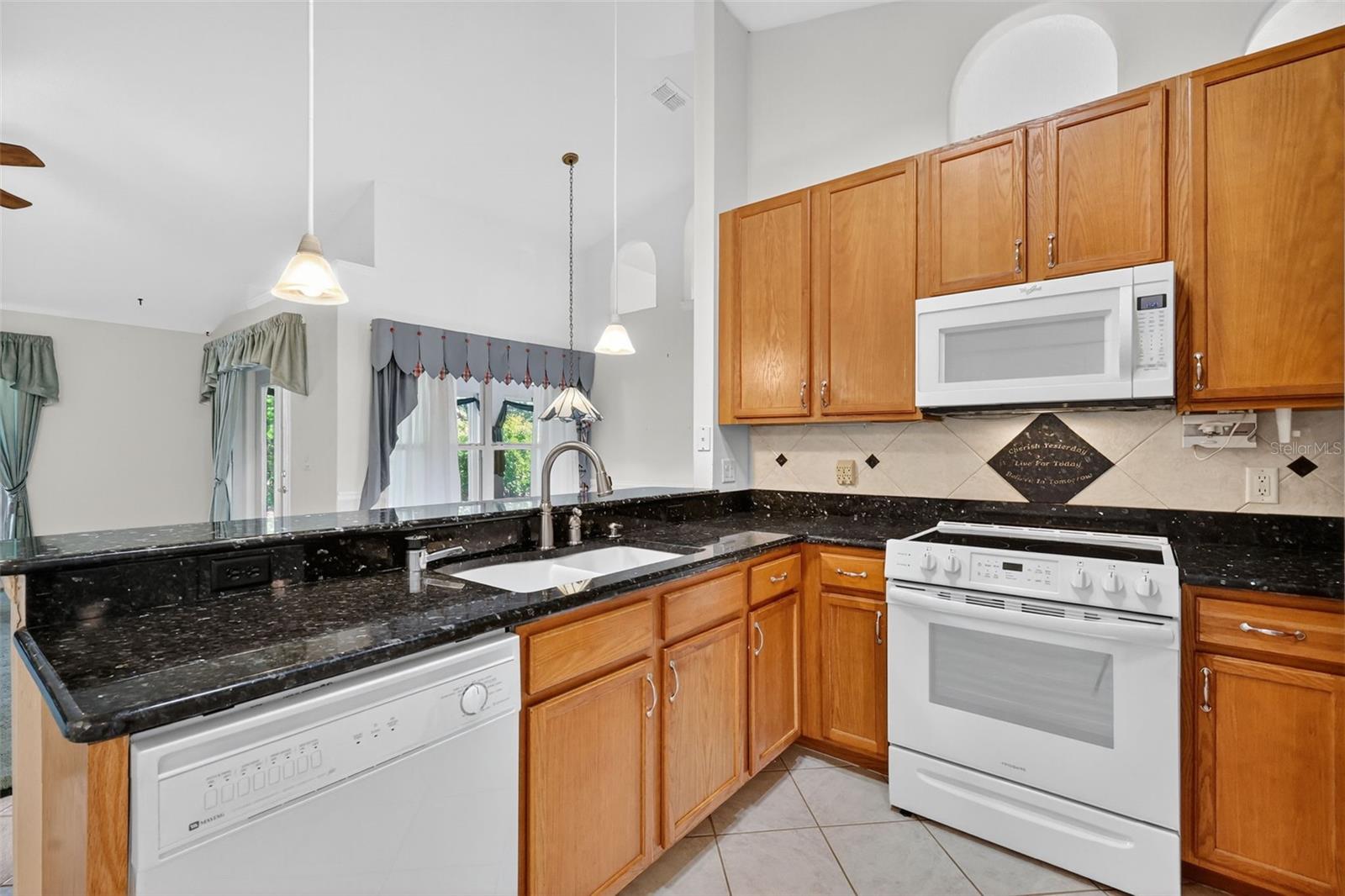 ARBOR HILLS - Residential