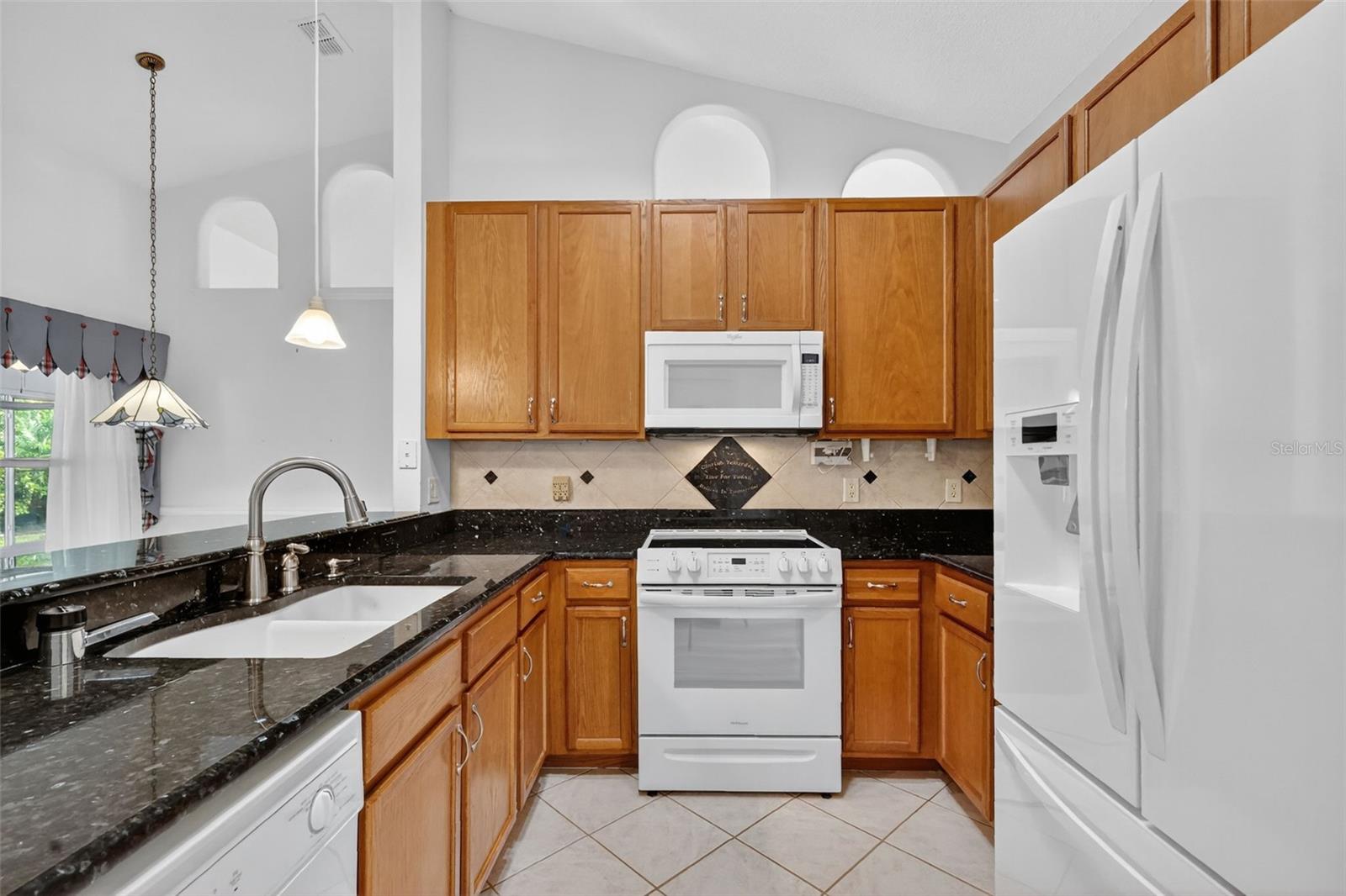 ARBOR HILLS - Residential