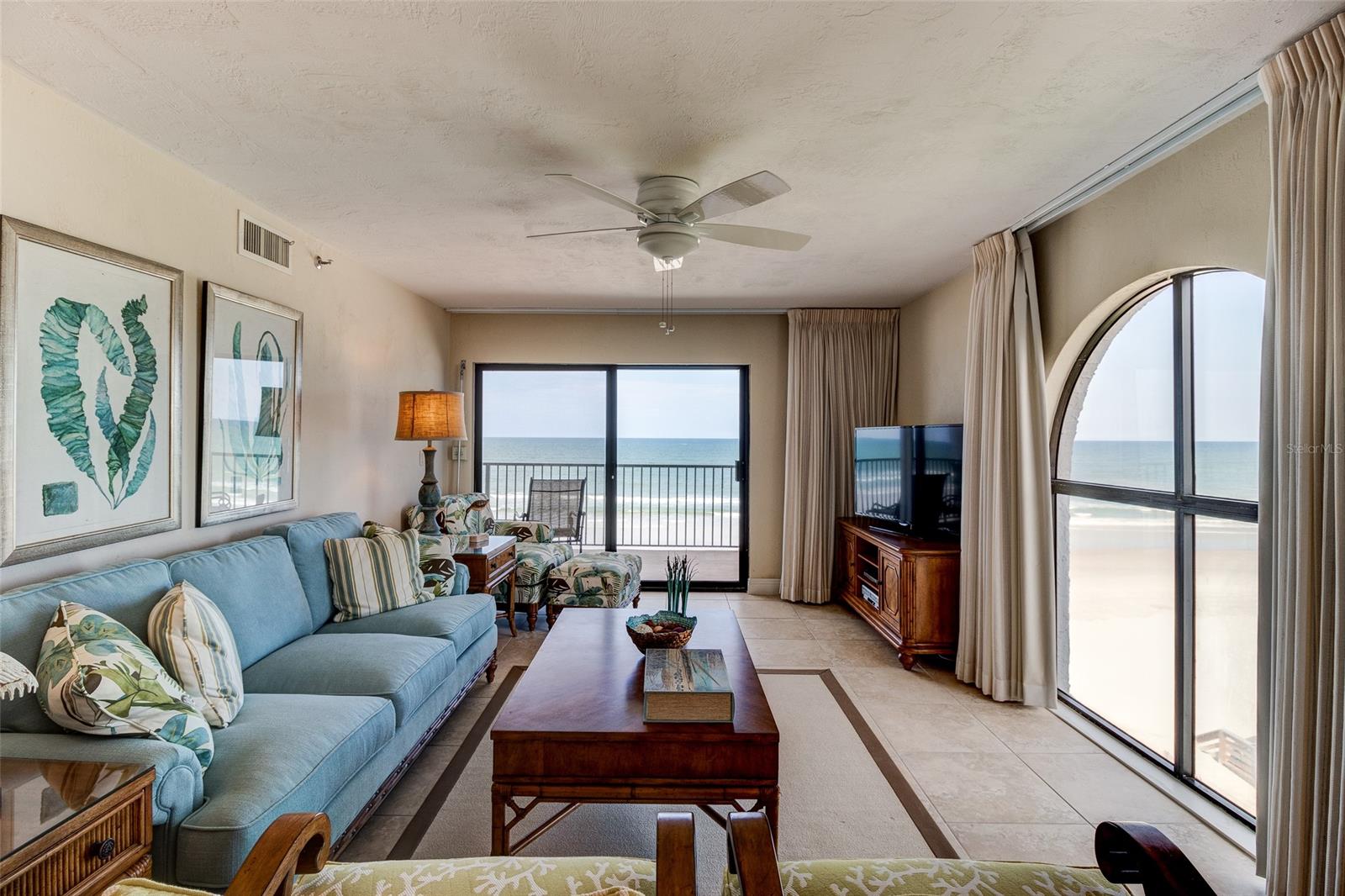 Club Oceania Condo Ph 01 & 02 - Residential