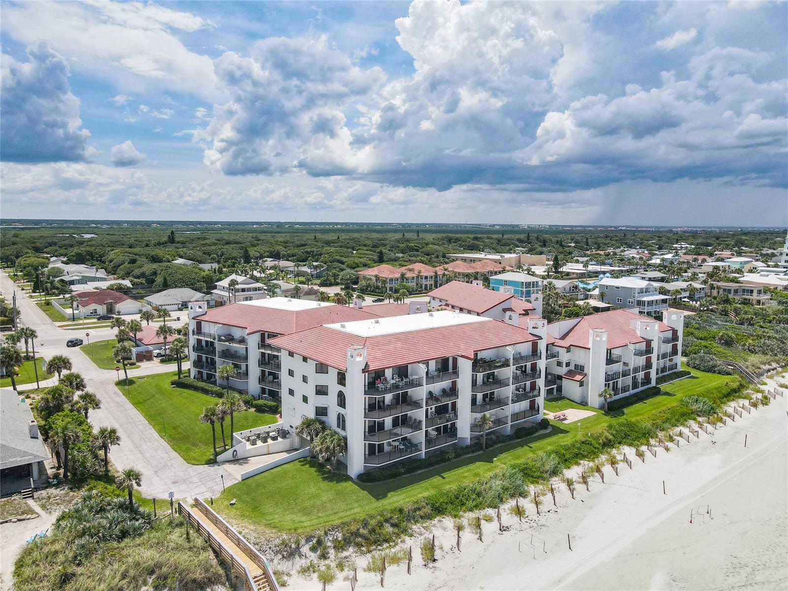 Club Oceania Condo Ph 01 & 02 - Residential