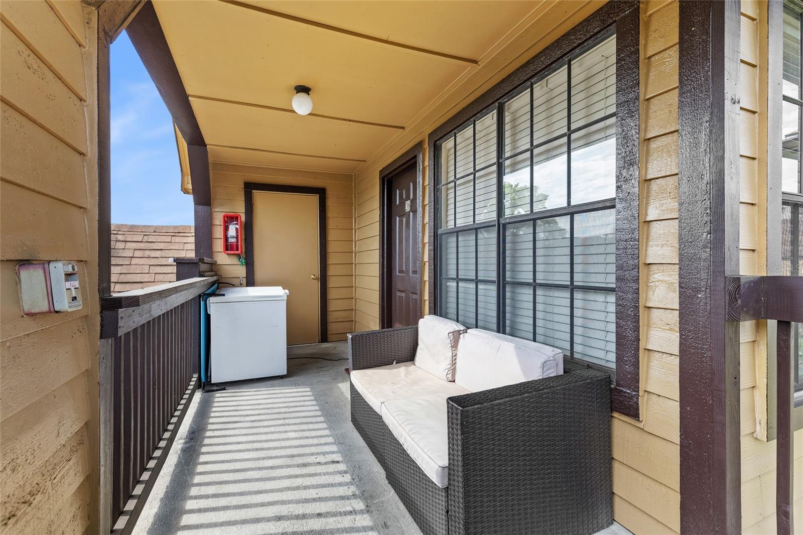 320 BLACK OAK COURT 208