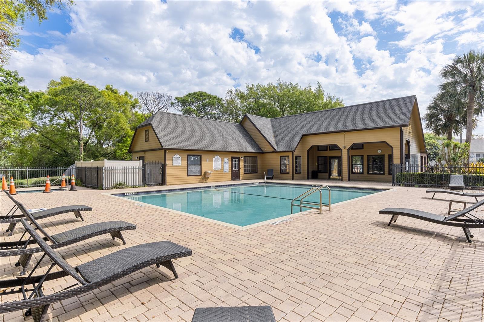 LAKEWOOD PARK A CONDO - Residential