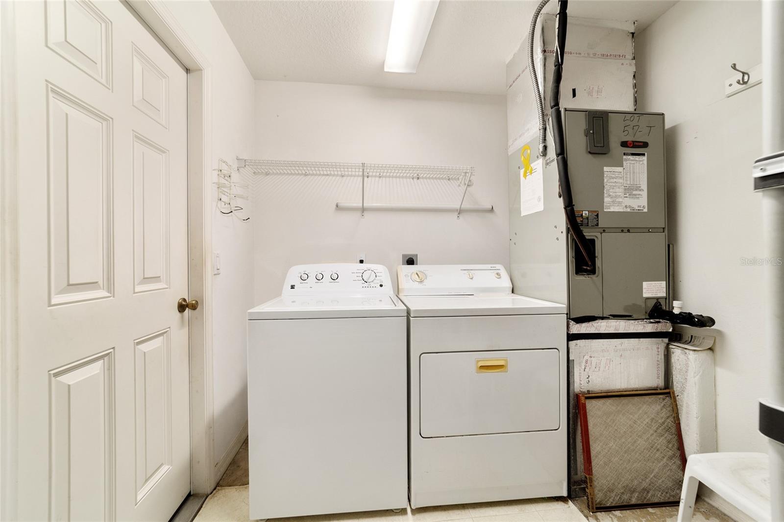 ON TOP OF THE WORLD - Residential