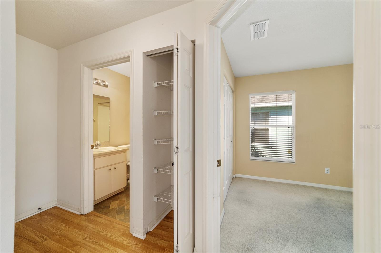 ON TOP OF THE WORLD - Residential