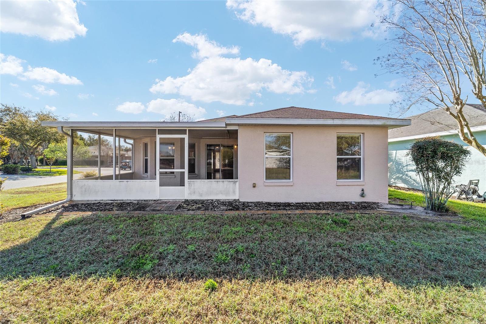 ON TOP OF THE WORLD - Residential