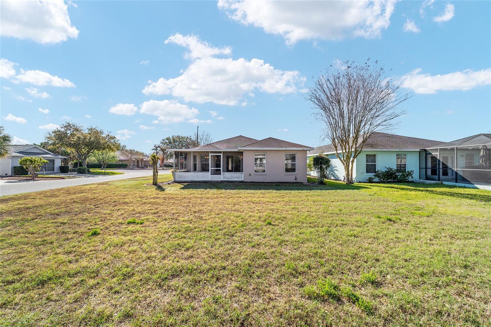 ON TOP OF THE WORLD - Residential