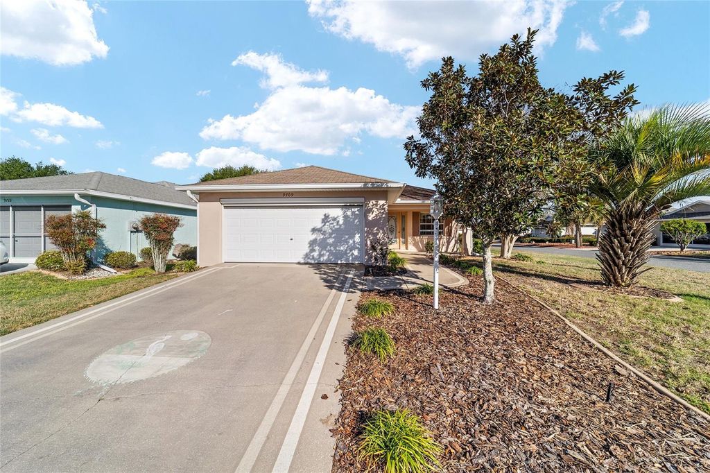 Photo of 9709 SW 90th Street, Ocala, FL 34481 (MLS # OM721409)