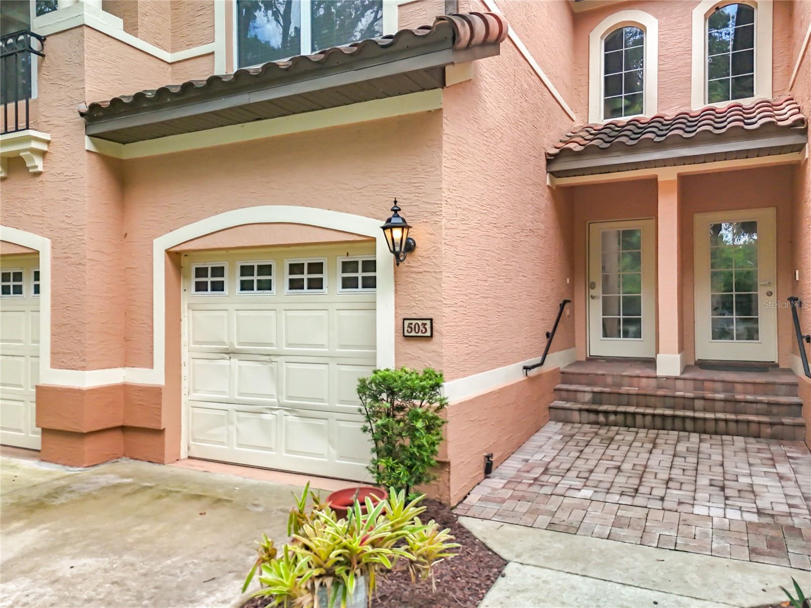 HOWEY MISSION SONOMA CONDO - Residential