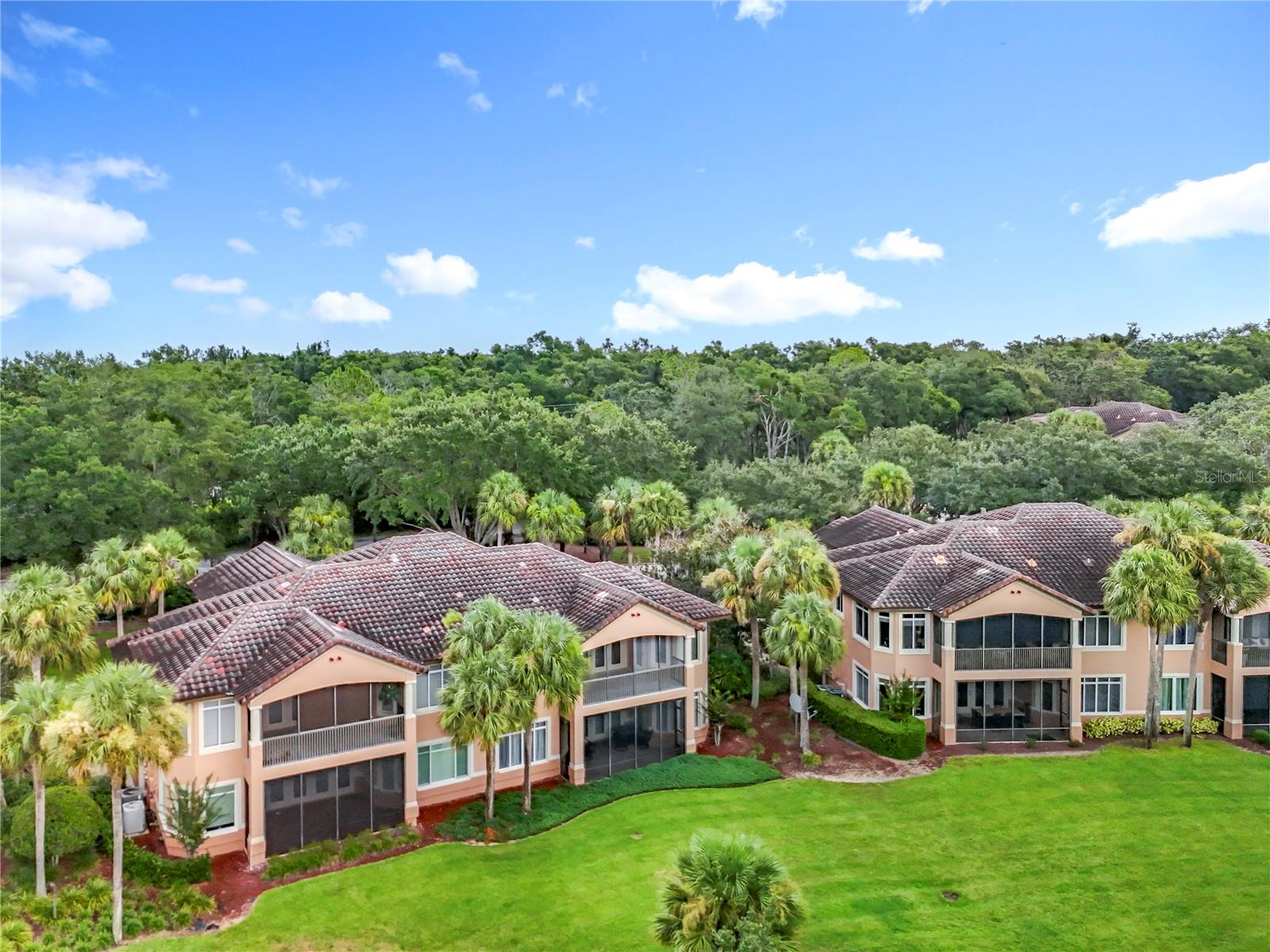 HOWEY MISSION SONOMA CONDO - Residential