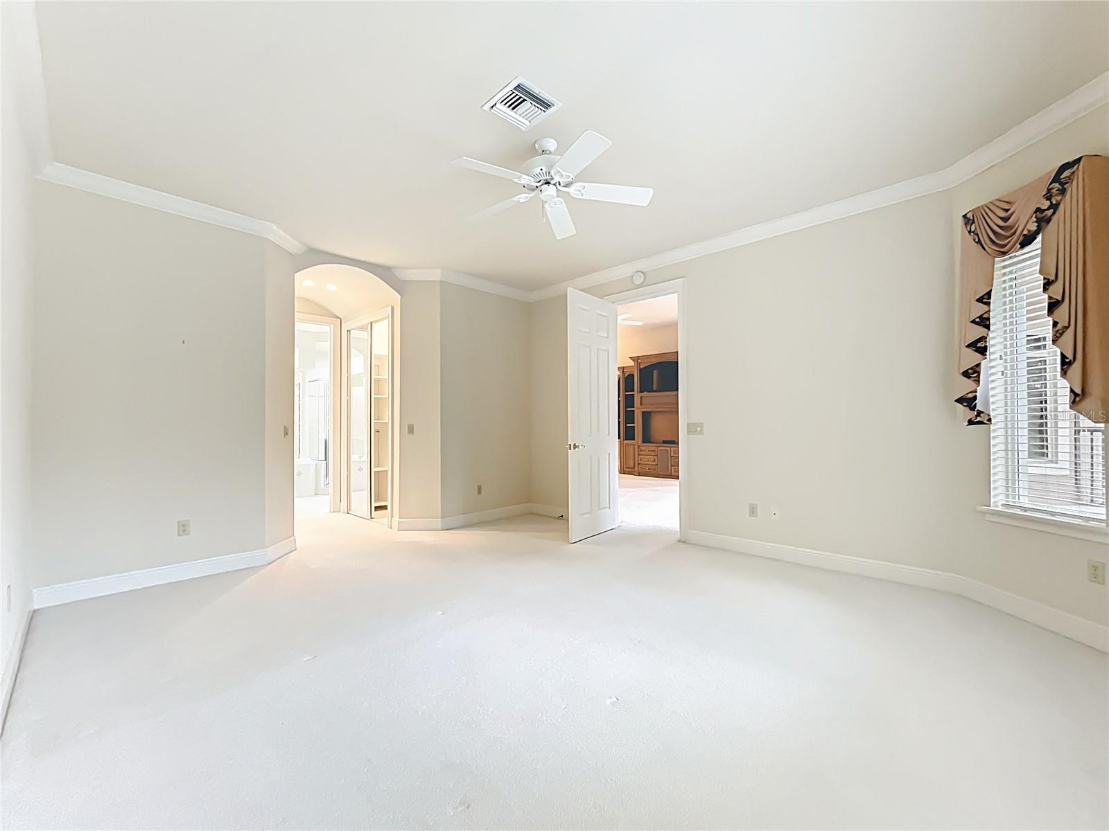 HOWEY MISSION SONOMA CONDO - Residential