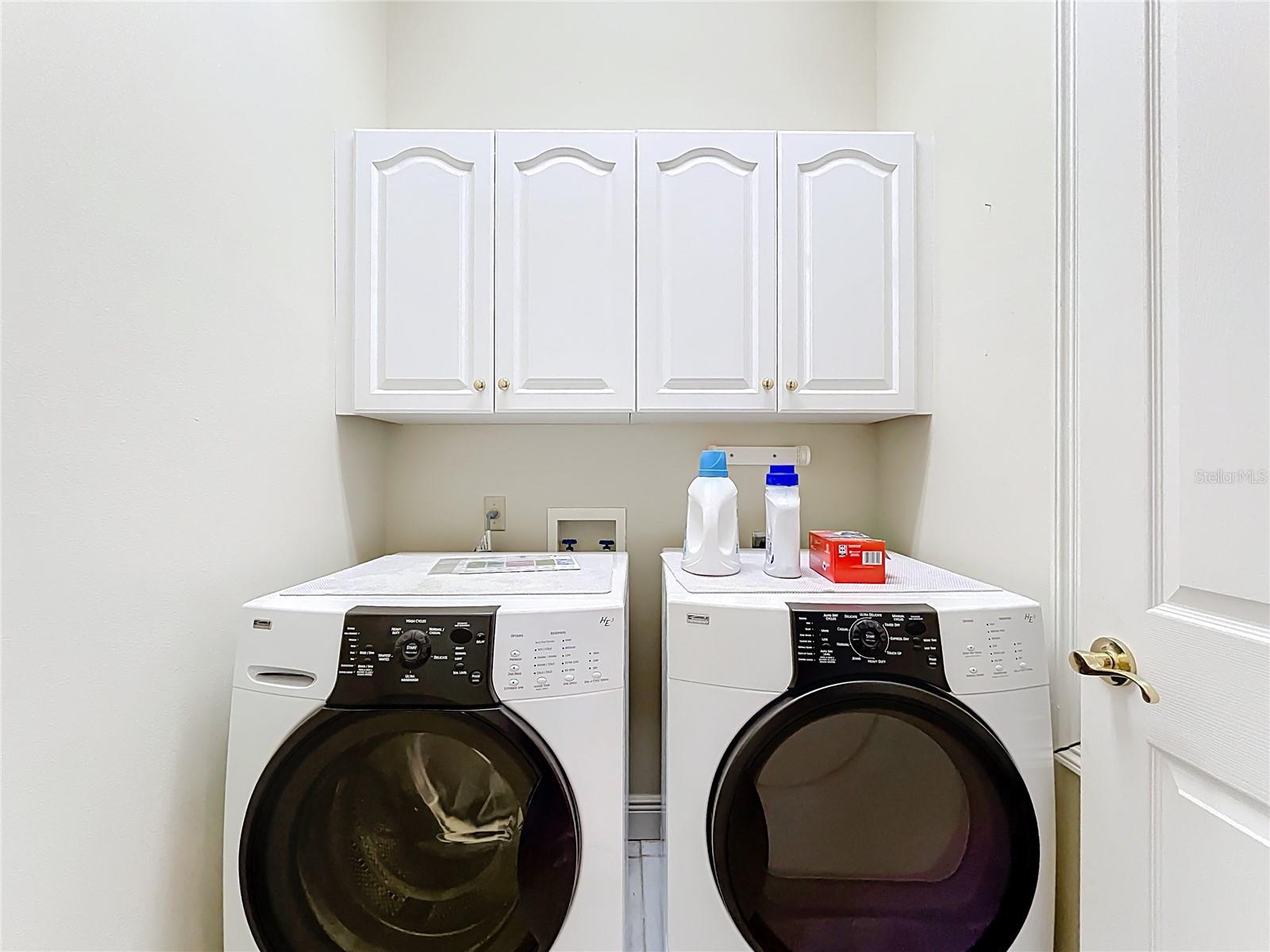 HOWEY MISSION SONOMA CONDO - Residential