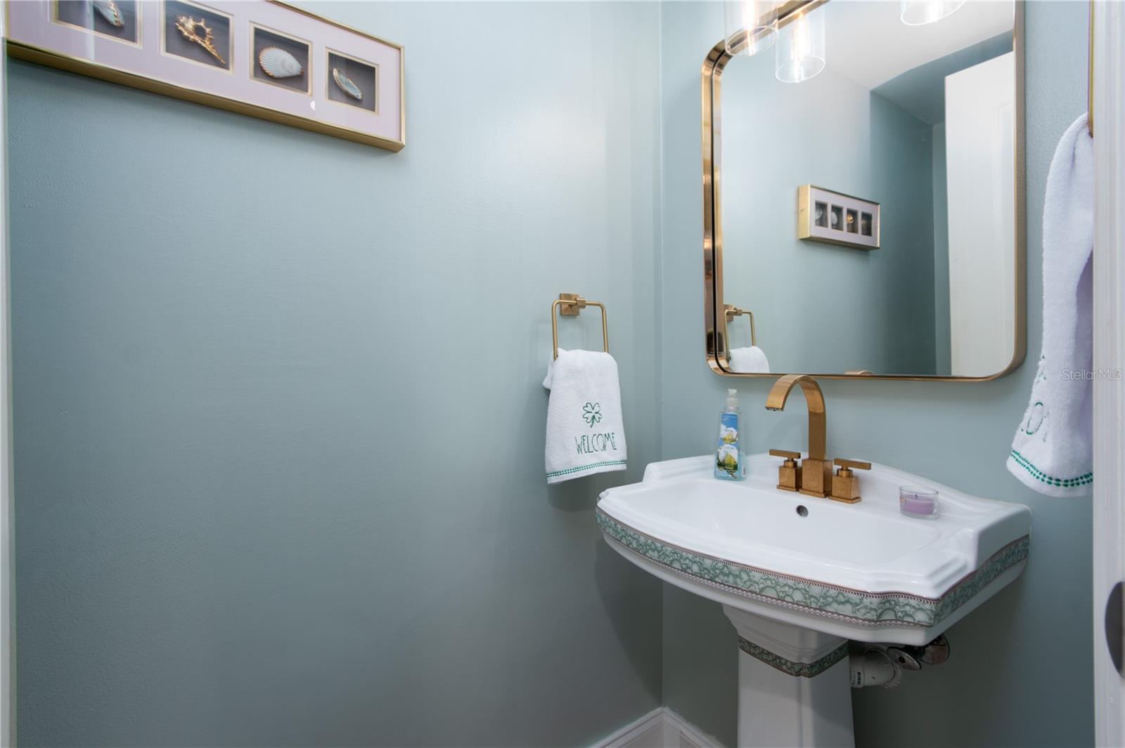 HICKORY GROVE CONDO - Residential