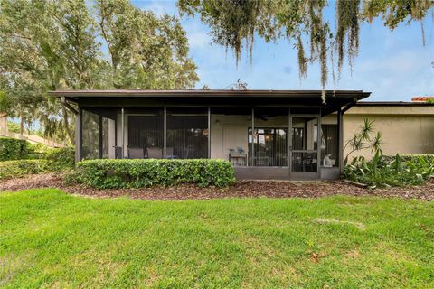 A home in PLANT CITY