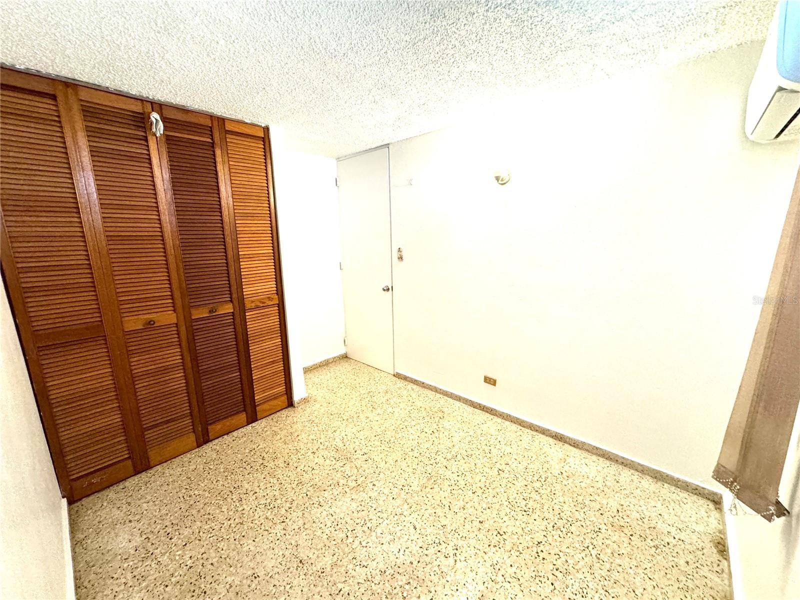 LOS ROSALES II - Residential